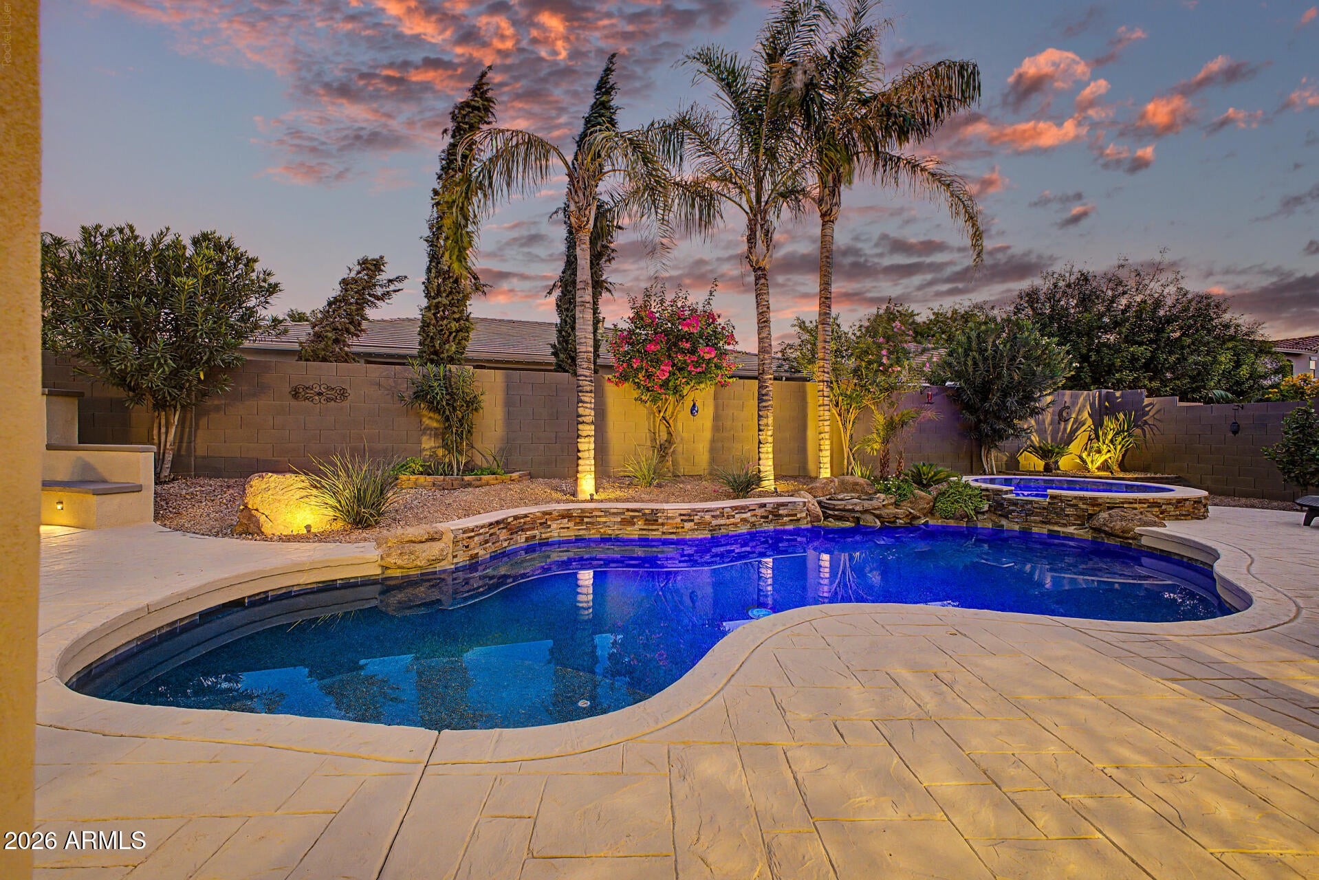 3083 E LINDA Lane