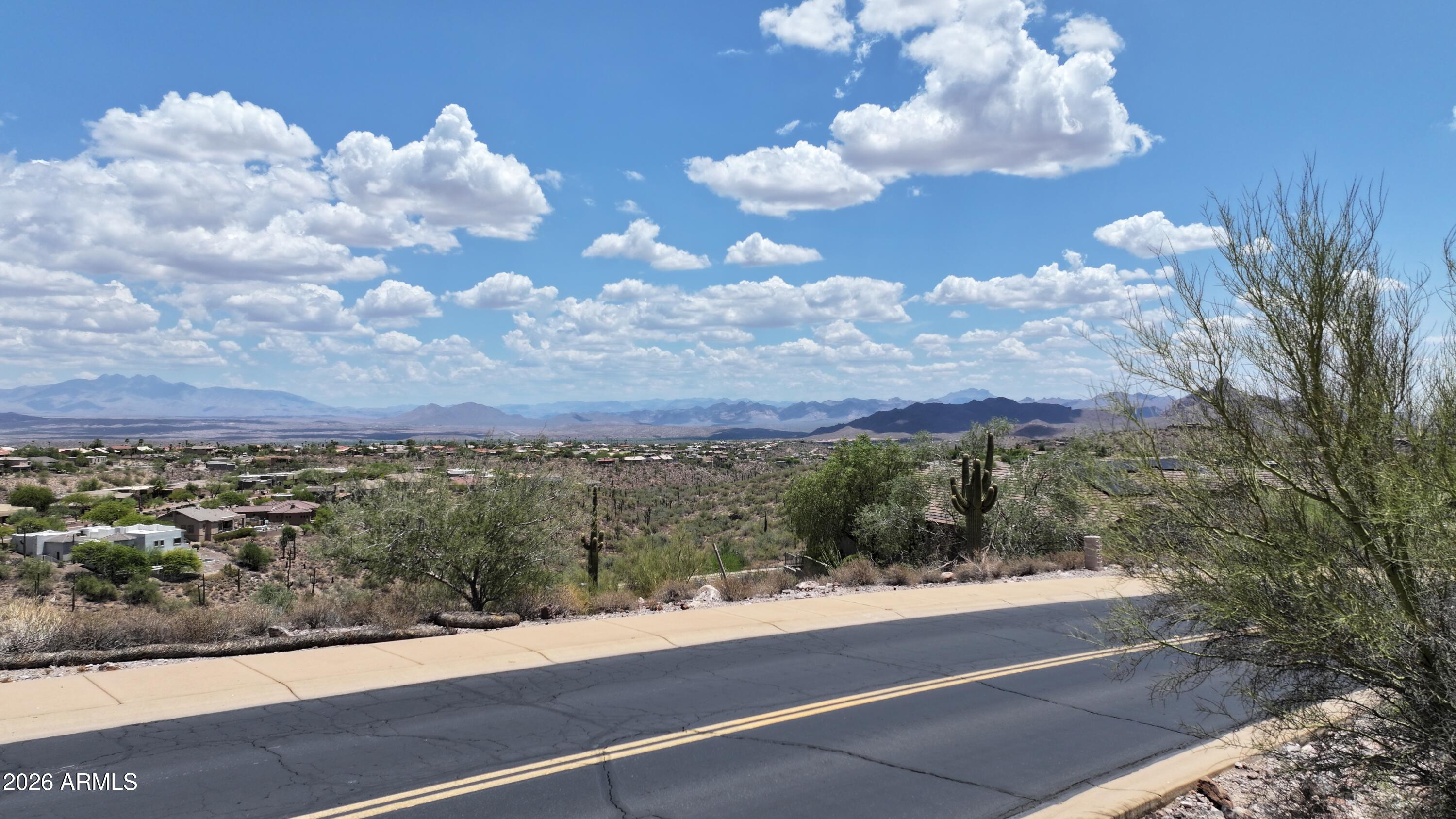 11426 N CRESTVIEW Drive 3