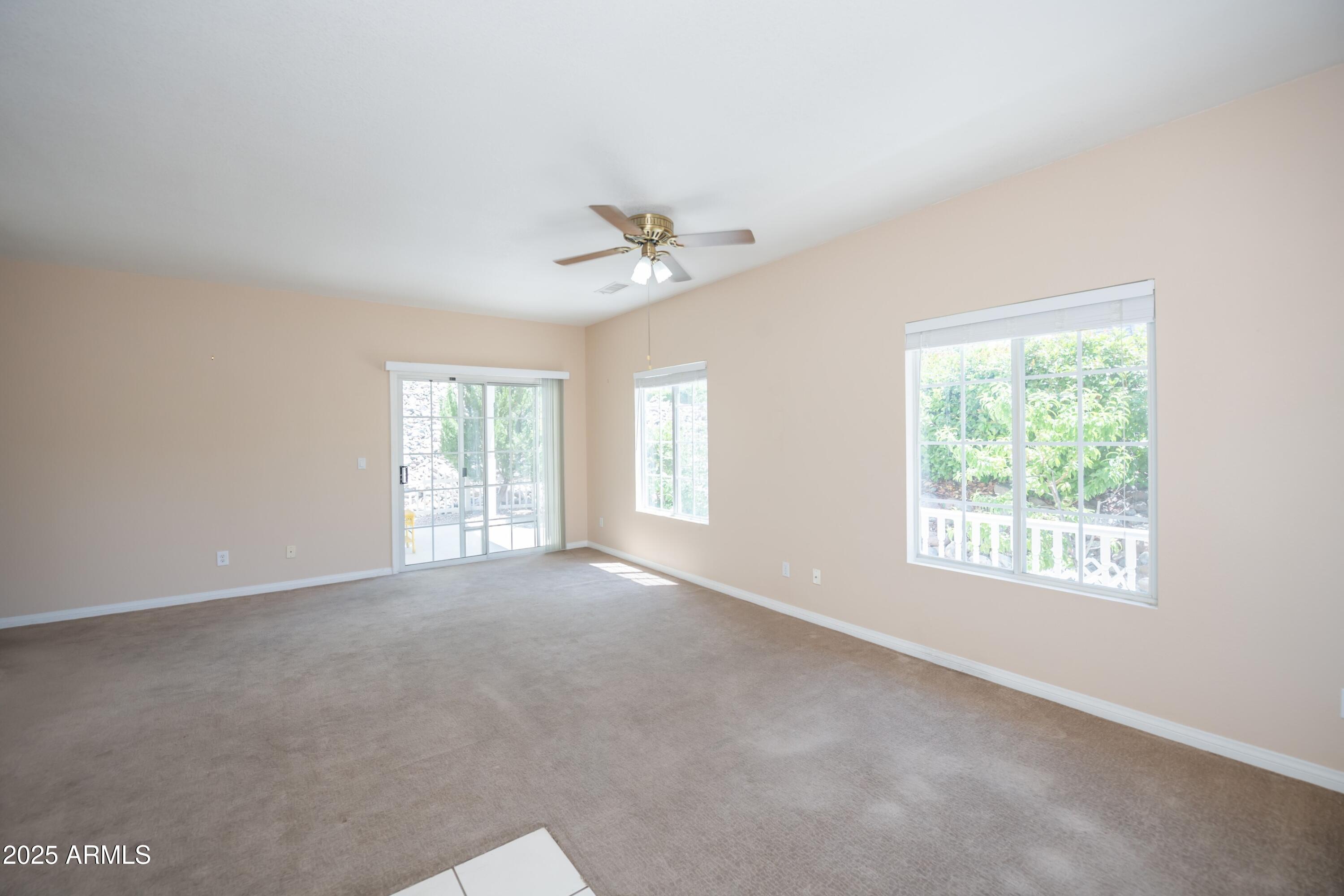 Homes 2 1995 N MULBERRY --