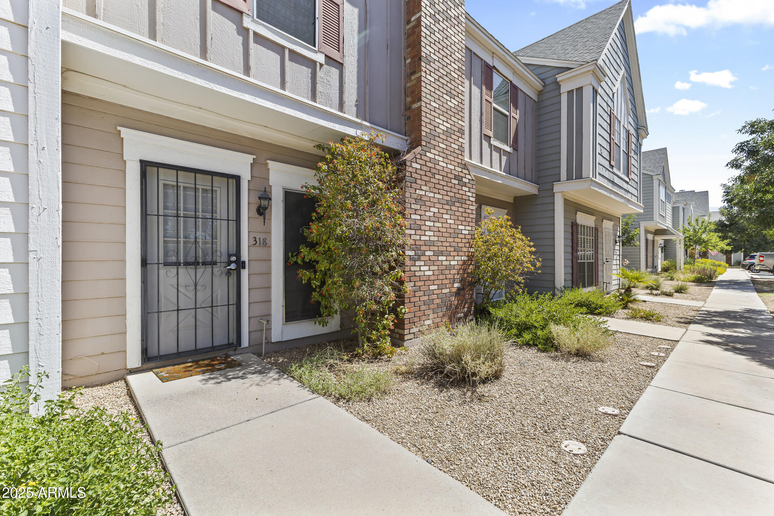 1601 N SABA Street 318