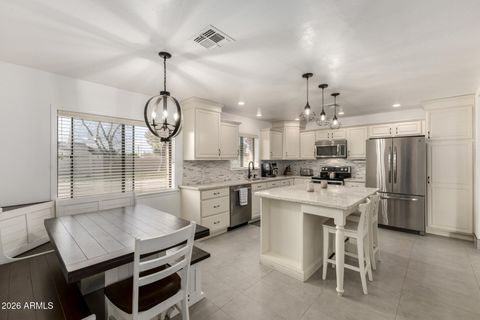 8201 W COUNTRY GABLES Drive Peoria AZ 85381