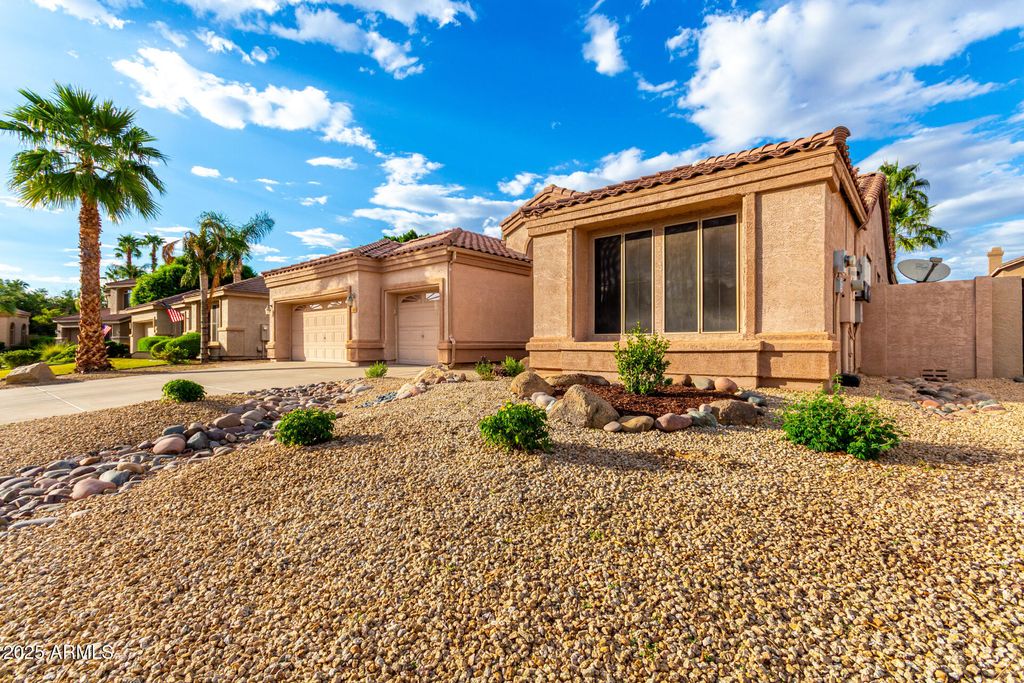 Photo of 7262 W Firebird Drive, Glendale, AZ 85308 (MLS # 6931387)