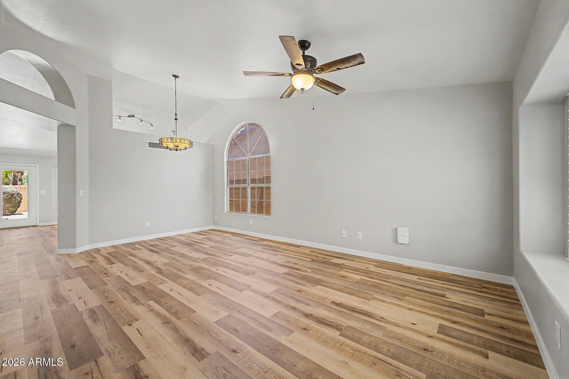 Properties 4 2434 E CATHEDRAL ROCK Drive