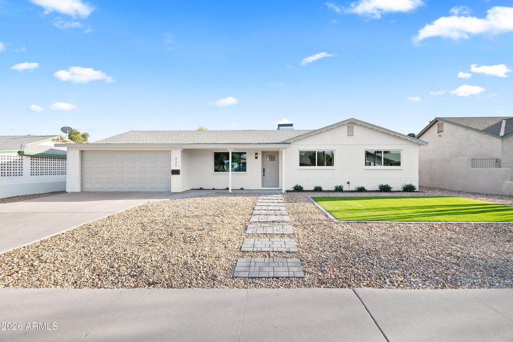 Photo of 221 E Mckinley Street, Tempe, AZ 85288 (MLS # 6996128)
