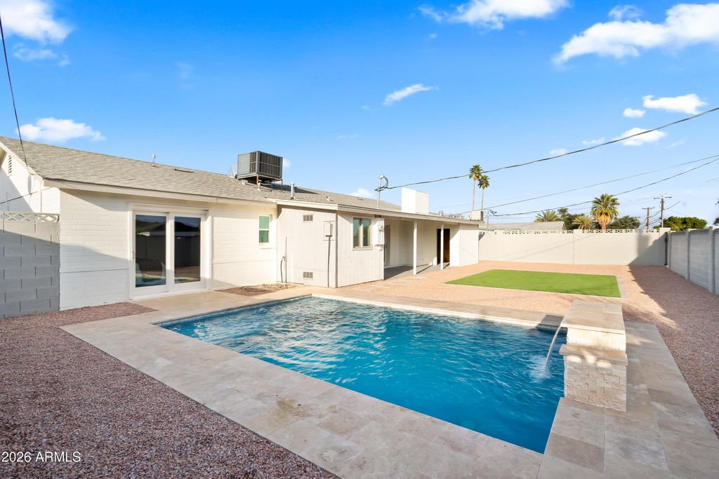 Photo of 221 E Mckinley Street, Tempe, AZ 85288 (MLS # 6996128)