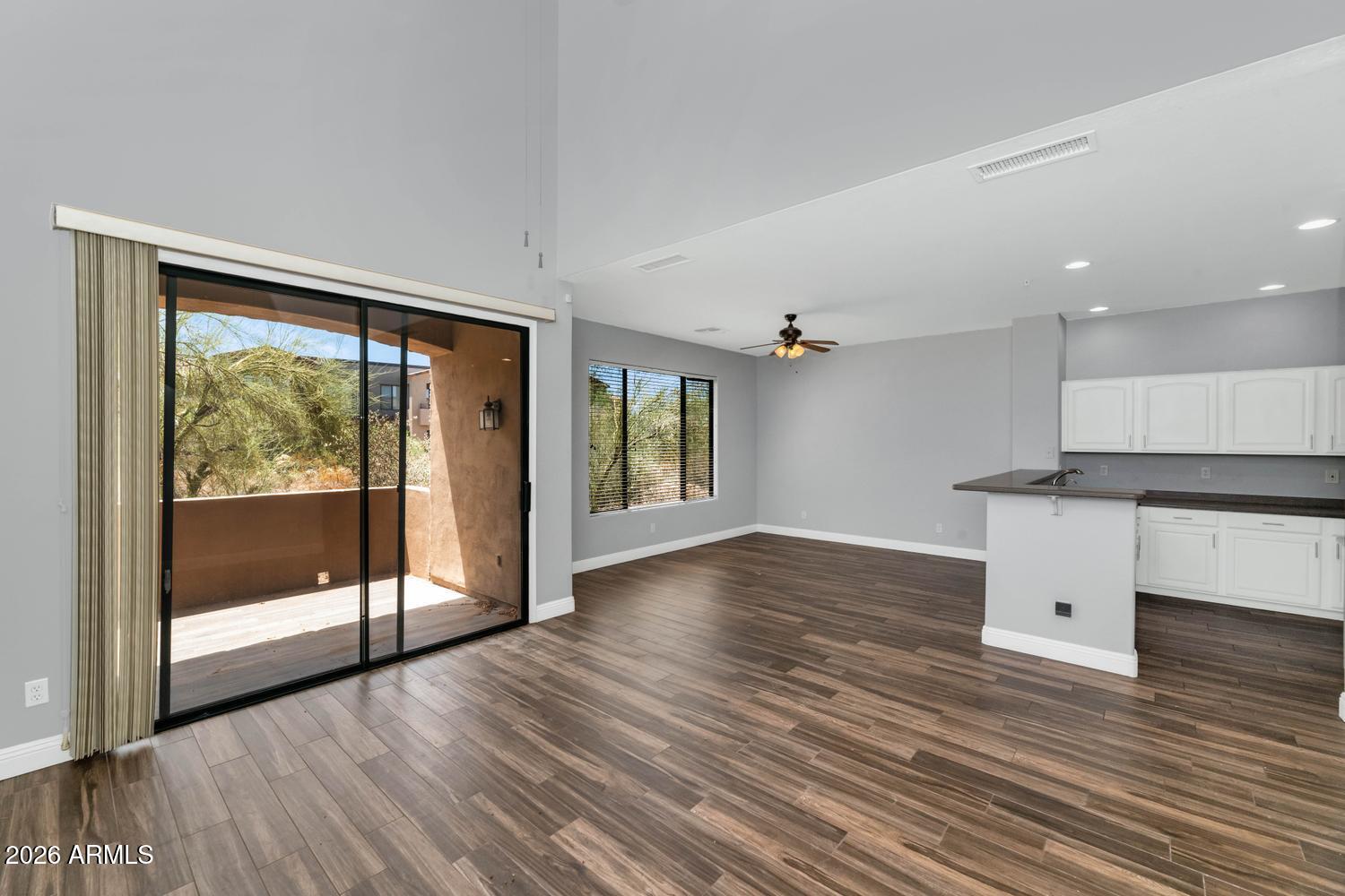 19550 N GRAYHAWK Drive 1062
