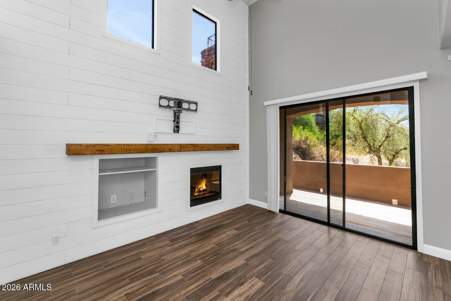 19550 N GRAYHAWK Drive 1062