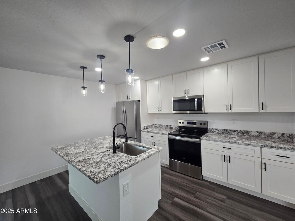 Photo of 1173 E Cordova Avenue, Casa Grande, AZ 85122 (MLS # 6912091)