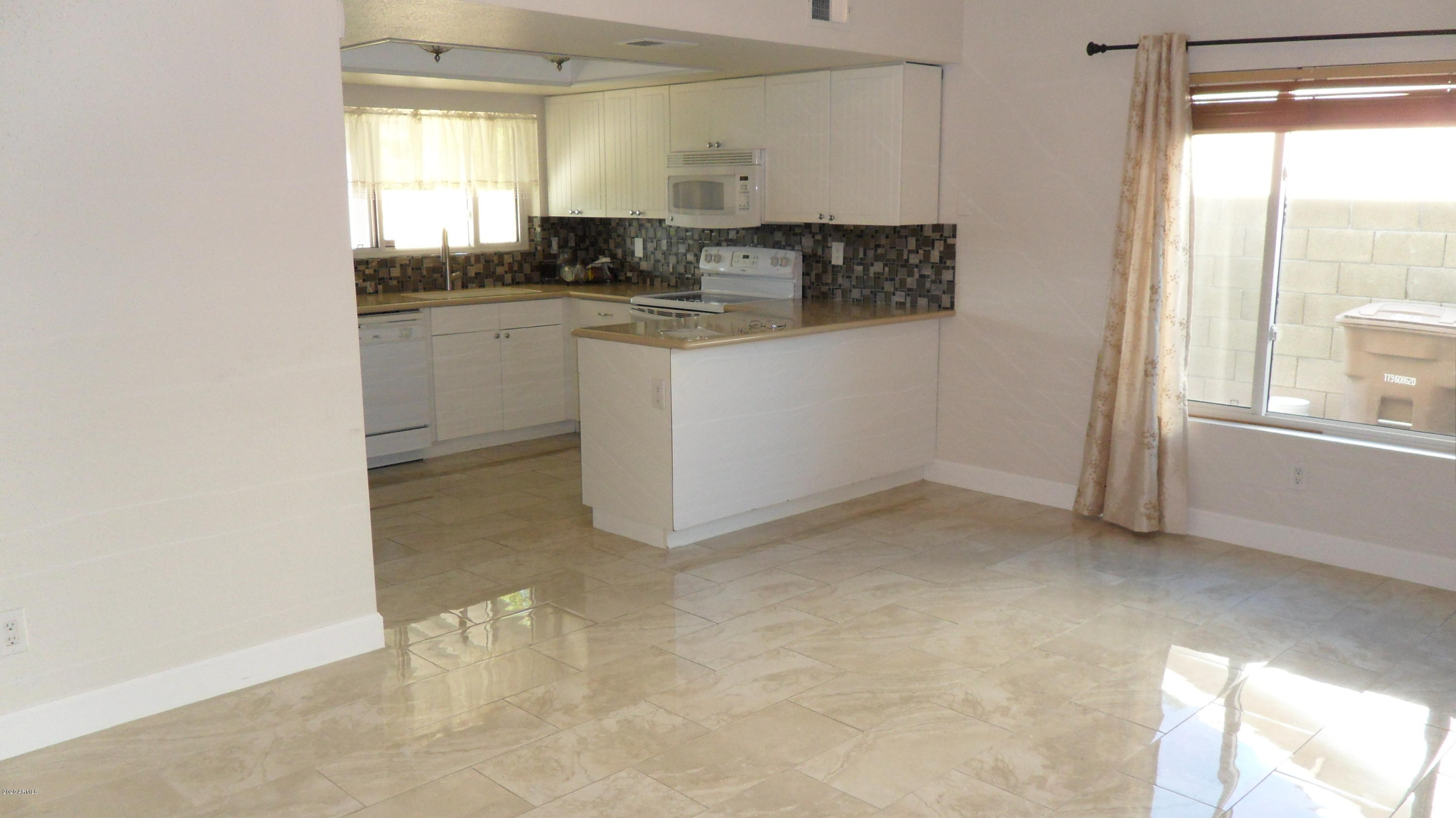 7839 W MESCAL Street