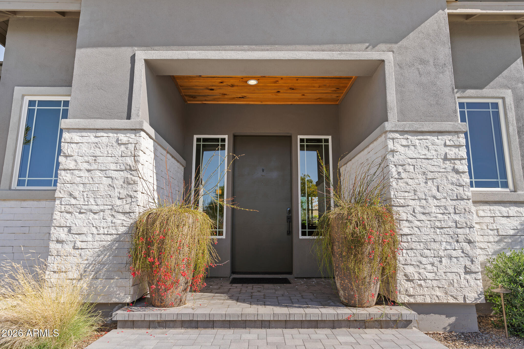 11215 N BANDON Drive