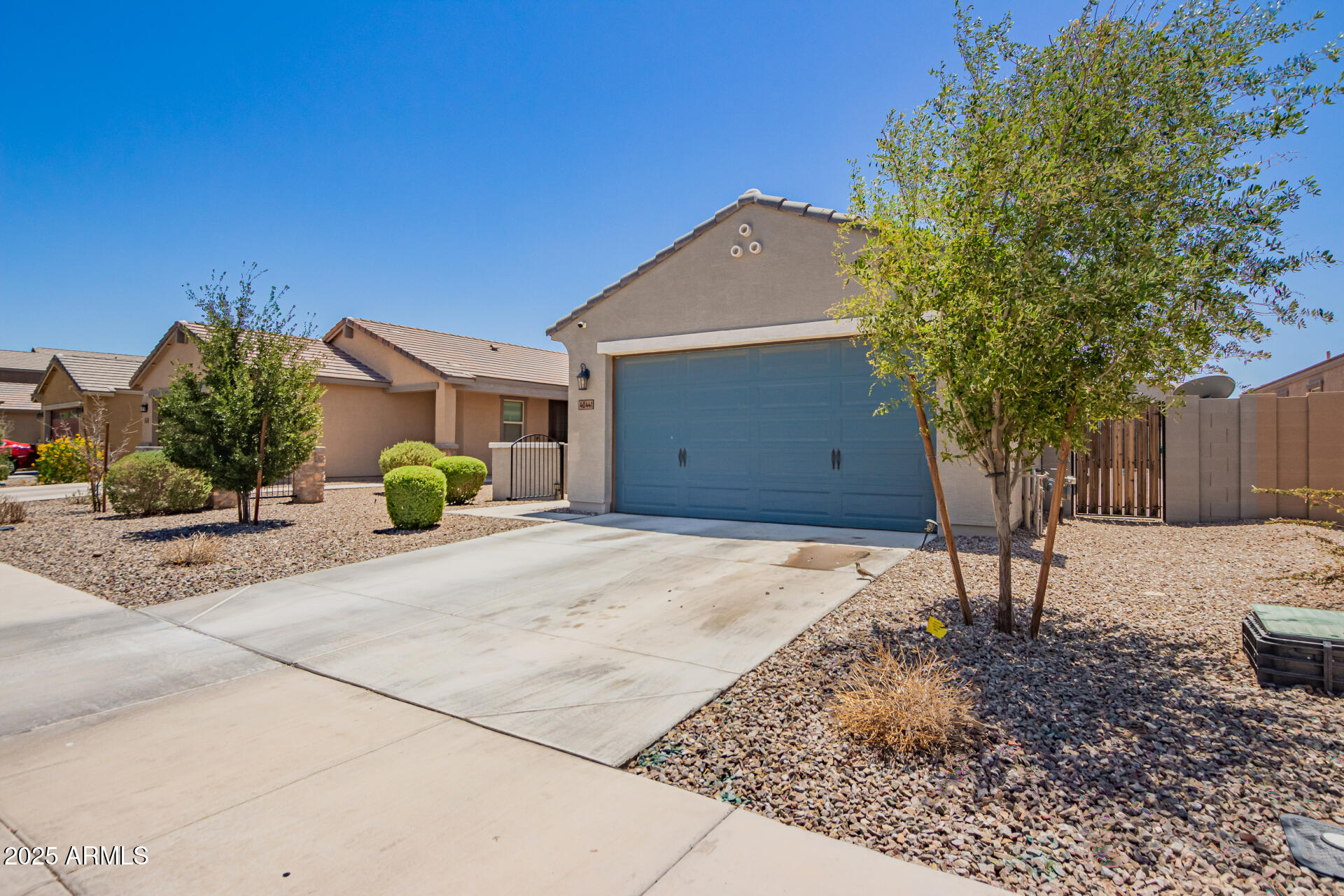 40441 W HILLMAN Drive