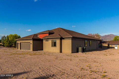 Single Family Residence in Apache Junction AZ 2009 RAINDANCE Road 3.jpg