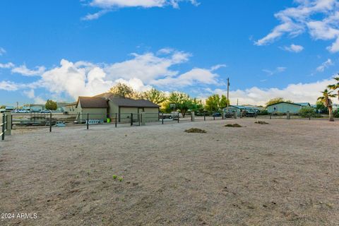 Single Family Residence in Apache Junction AZ 2009 RAINDANCE Road 65.jpg