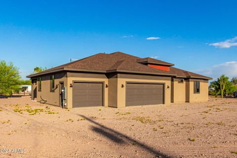 Single Family Residence in Apache Junction AZ 2009 RAINDANCE Road 5.jpg