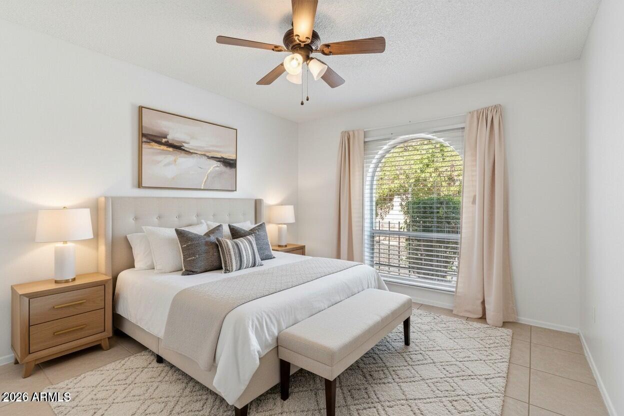 4107 W BARBARA Avenue