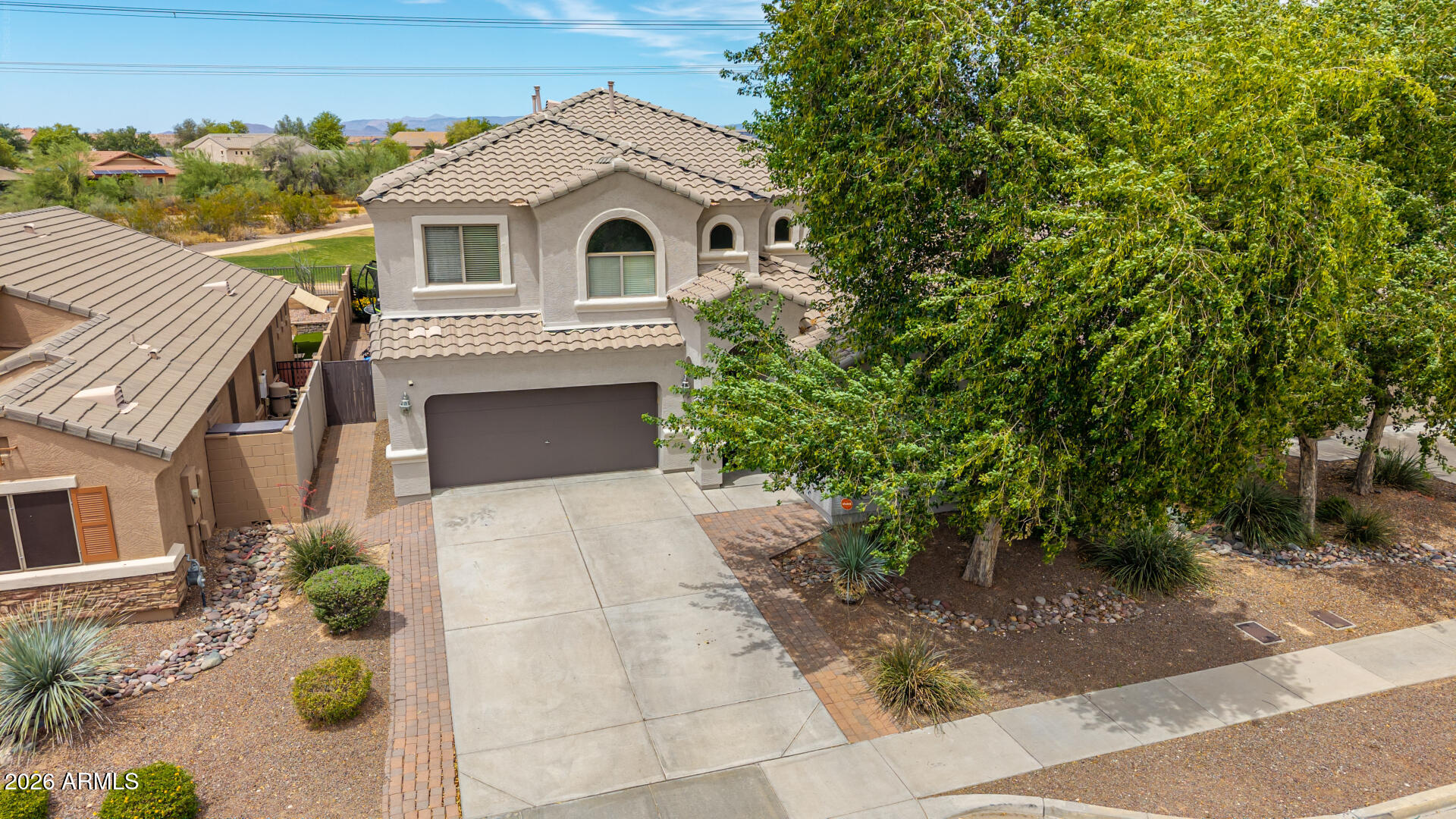 2826 E SAGUARO PARK Lane