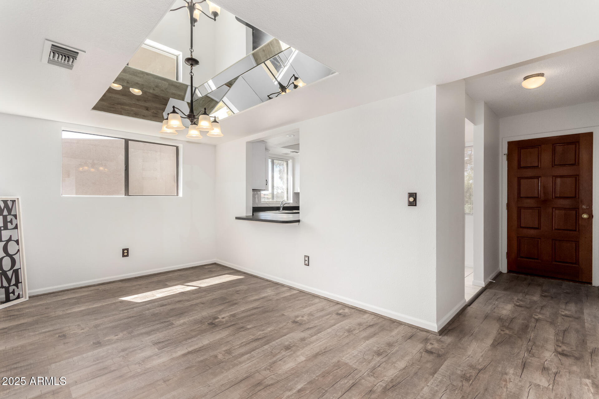 7061 E BROADWAY Road 48