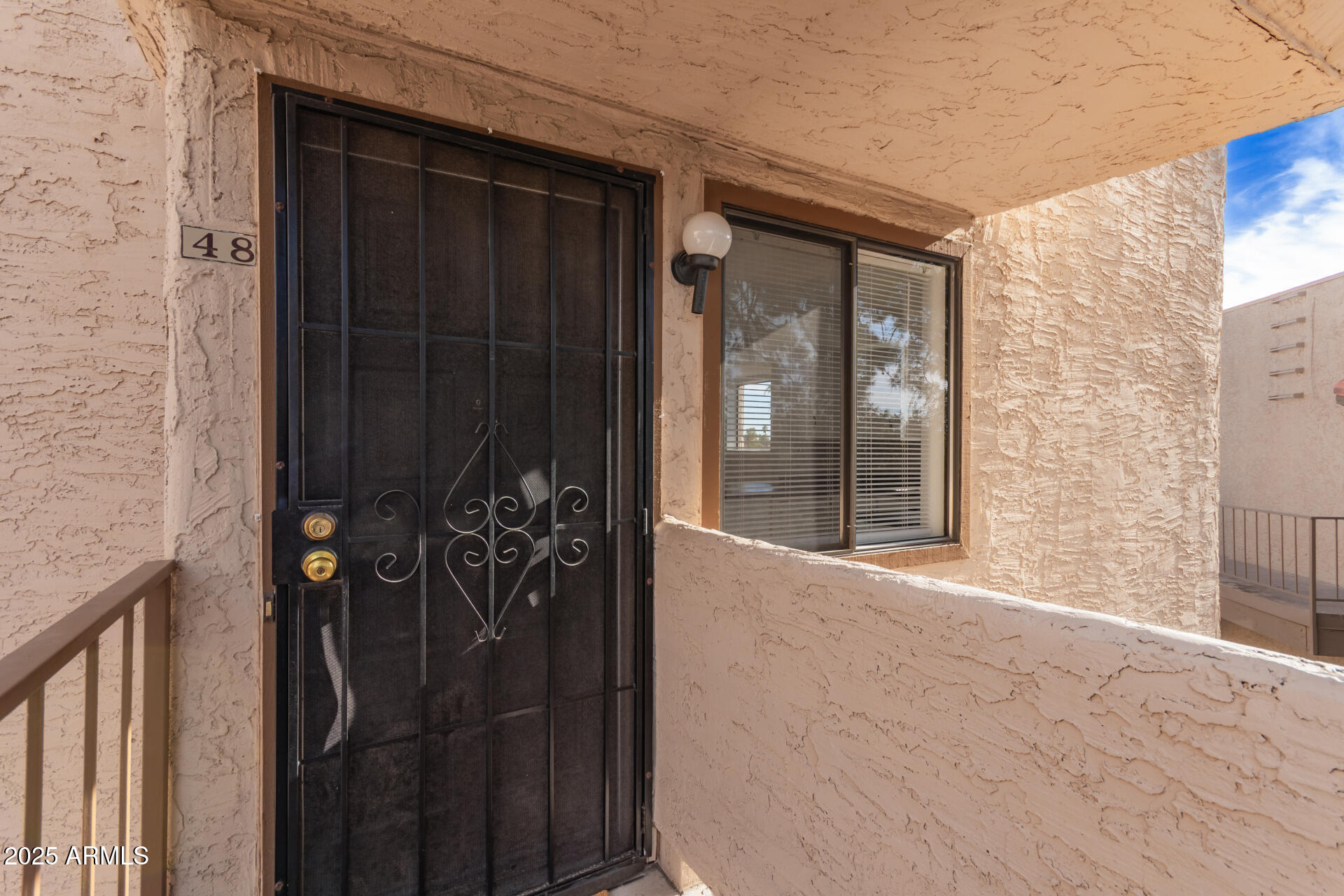 7061 E BROADWAY Road 48