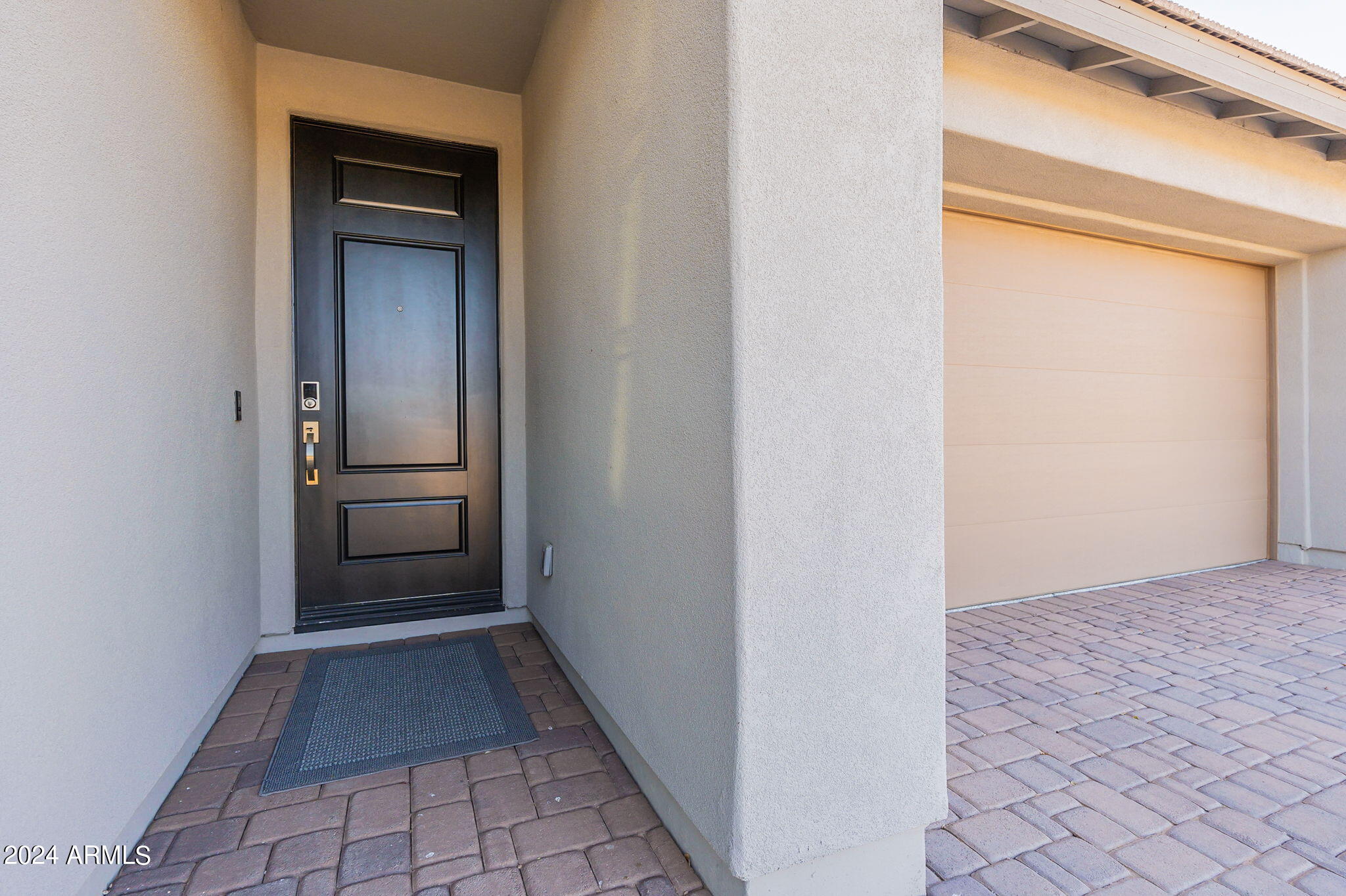 247 E LAS PUERTAS Lane