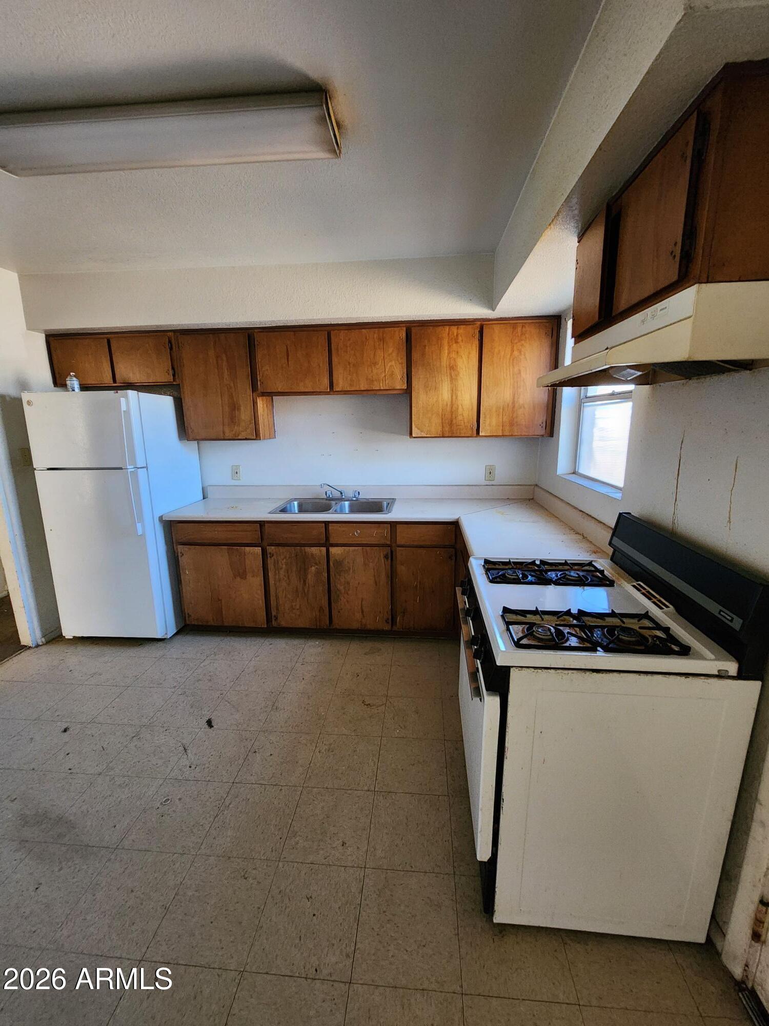 2232 W GEORGIA Avenue