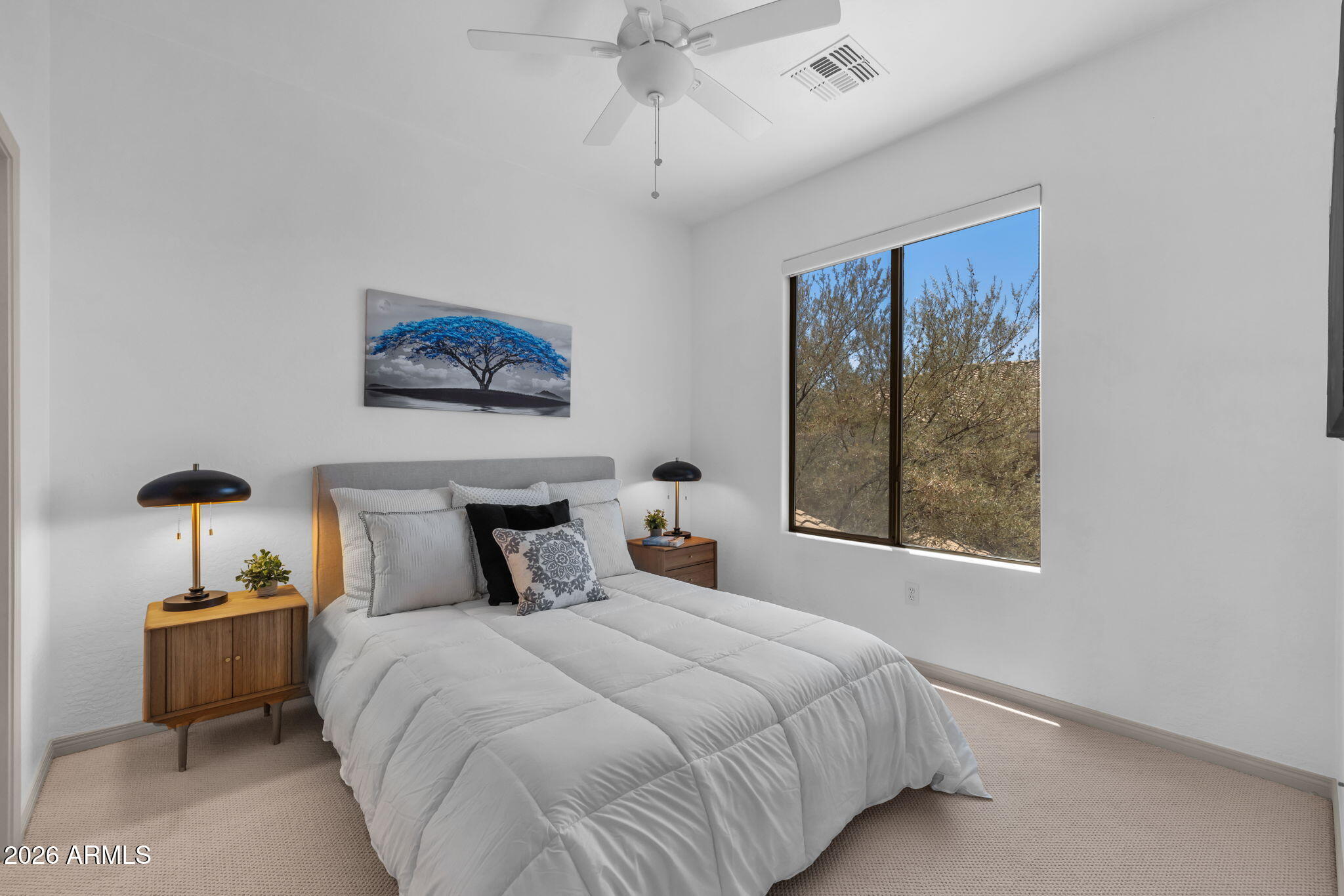 19475 N GRAYHAWK Drive 1090