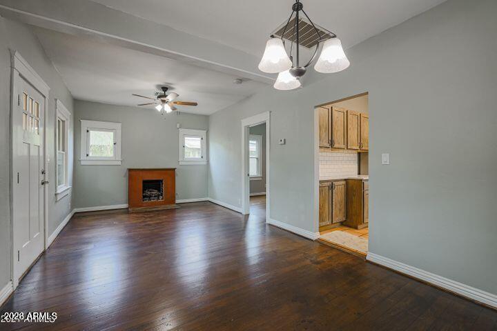 1032 N 10TH Street