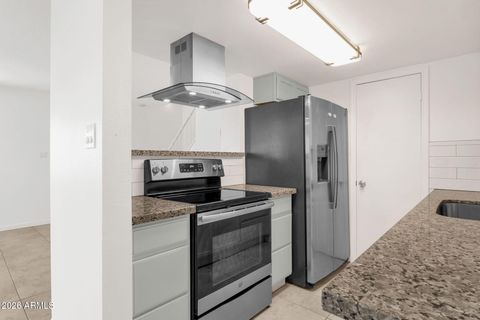 4615 E JONES Avenue Phoenix AZ 85040