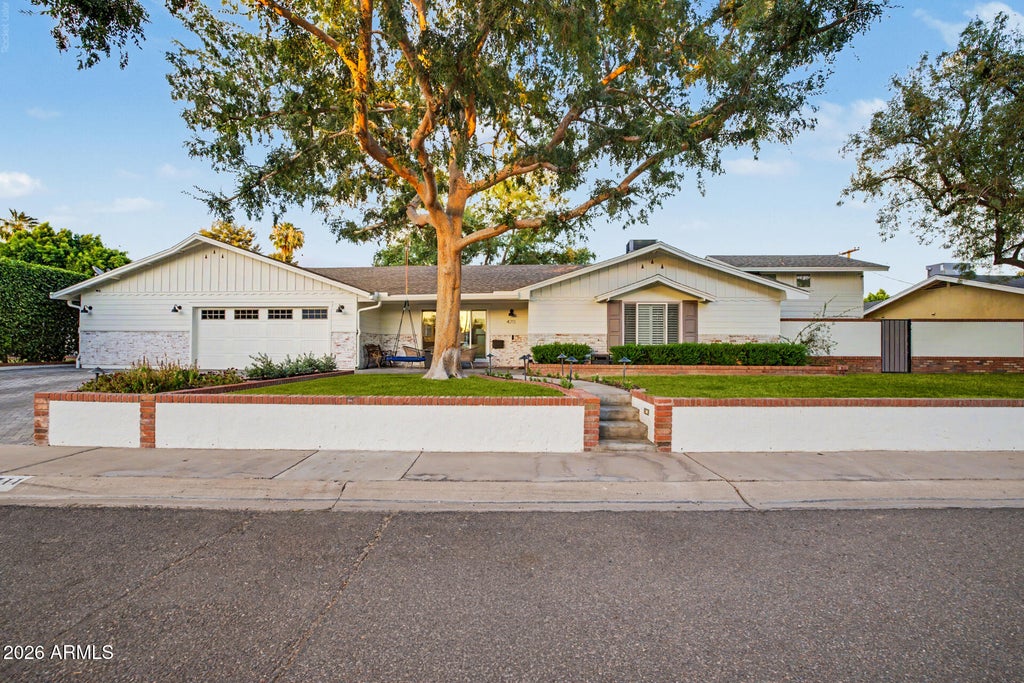 Photo of 4711 N 33rd Street, Phoenix, AZ 85018 (MLS # 7043446)