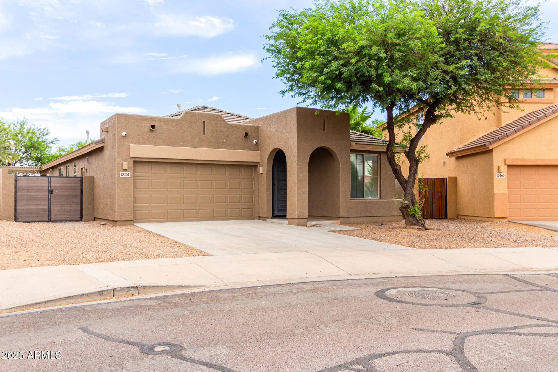 10261 W FOOTHILL Drive
