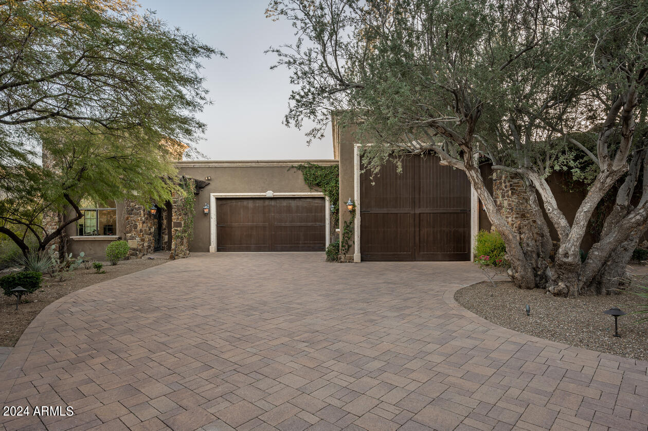 CANYON HEIGHTS - Residential