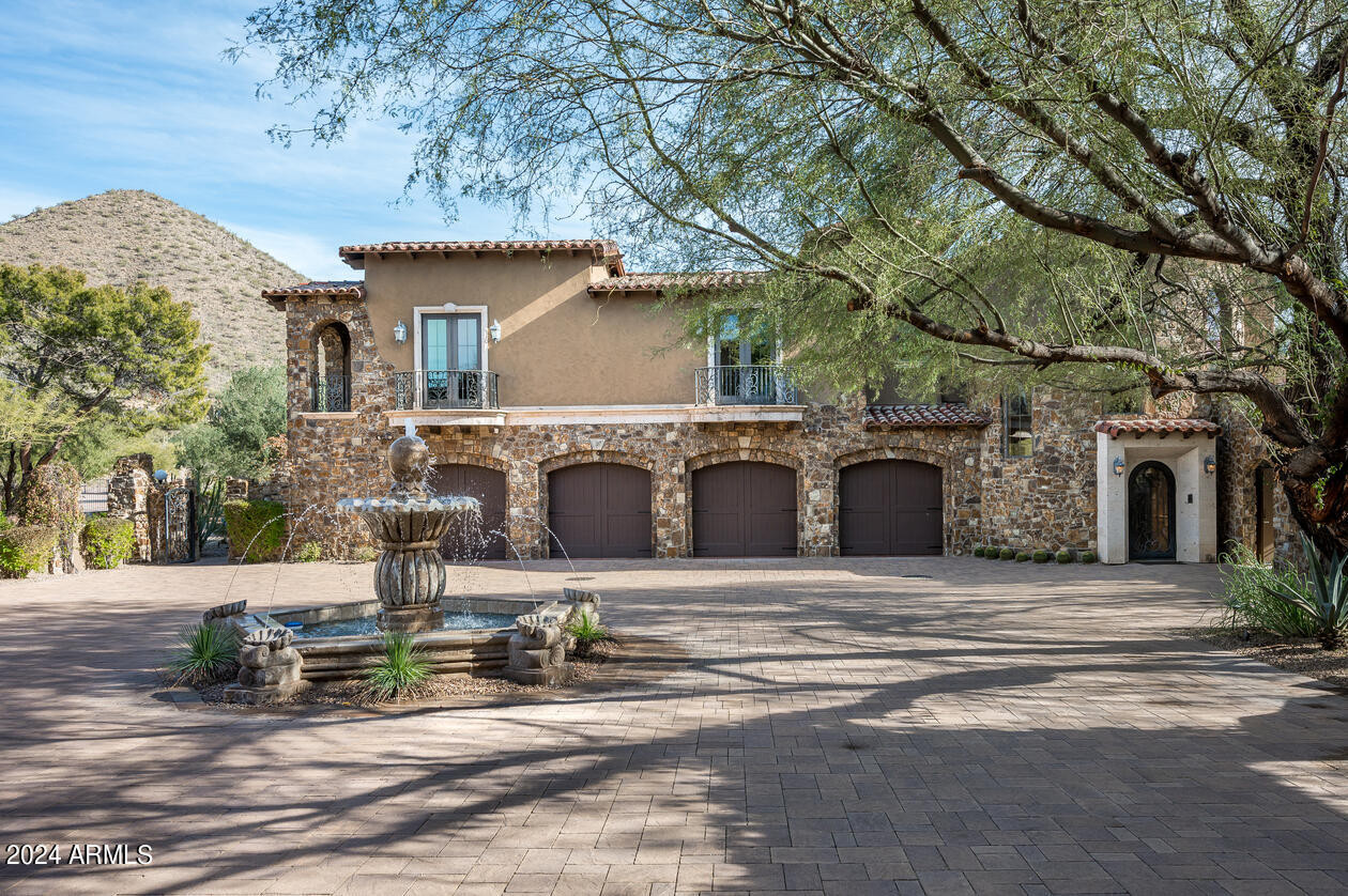 CANYON HEIGHTS - Residential