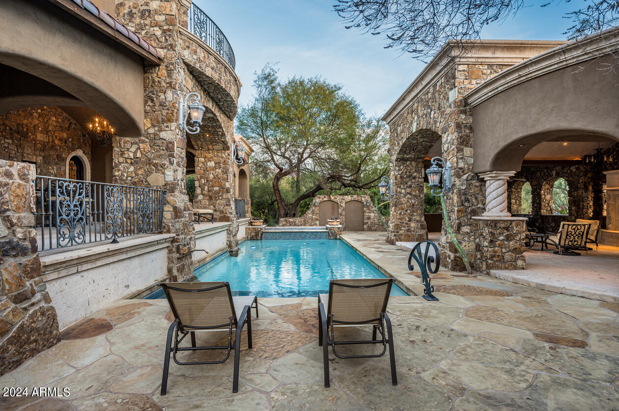 CANYON HEIGHTS - Residential