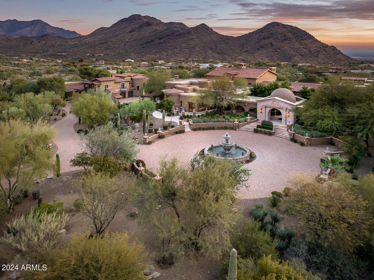 CANYON HEIGHTS - Residential
