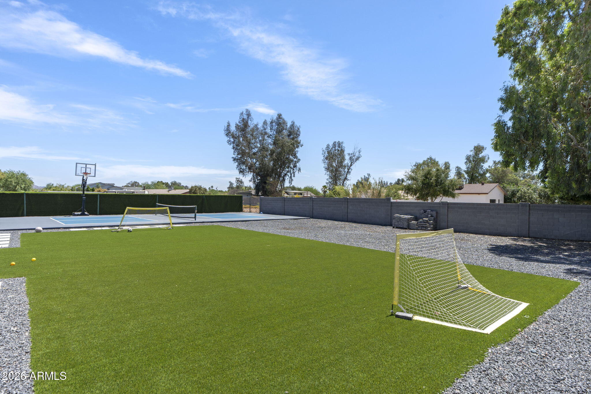 PARADISE VALLEY RANCHOS 2 - Residential