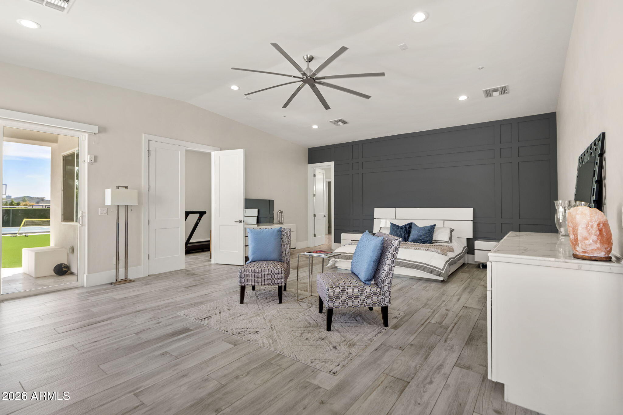 PARADISE VALLEY RANCHOS 2 - Residential