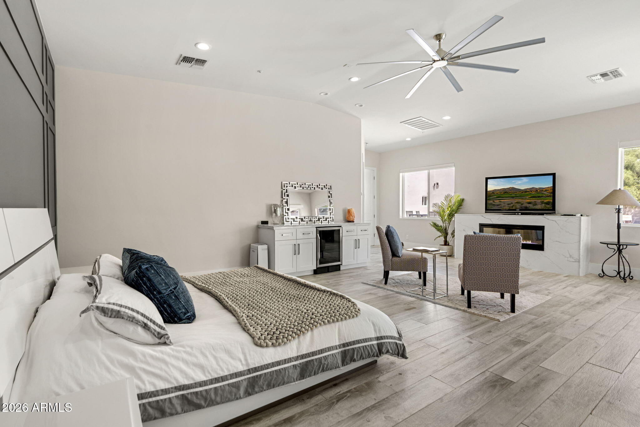 PARADISE VALLEY RANCHOS 2 - Residential