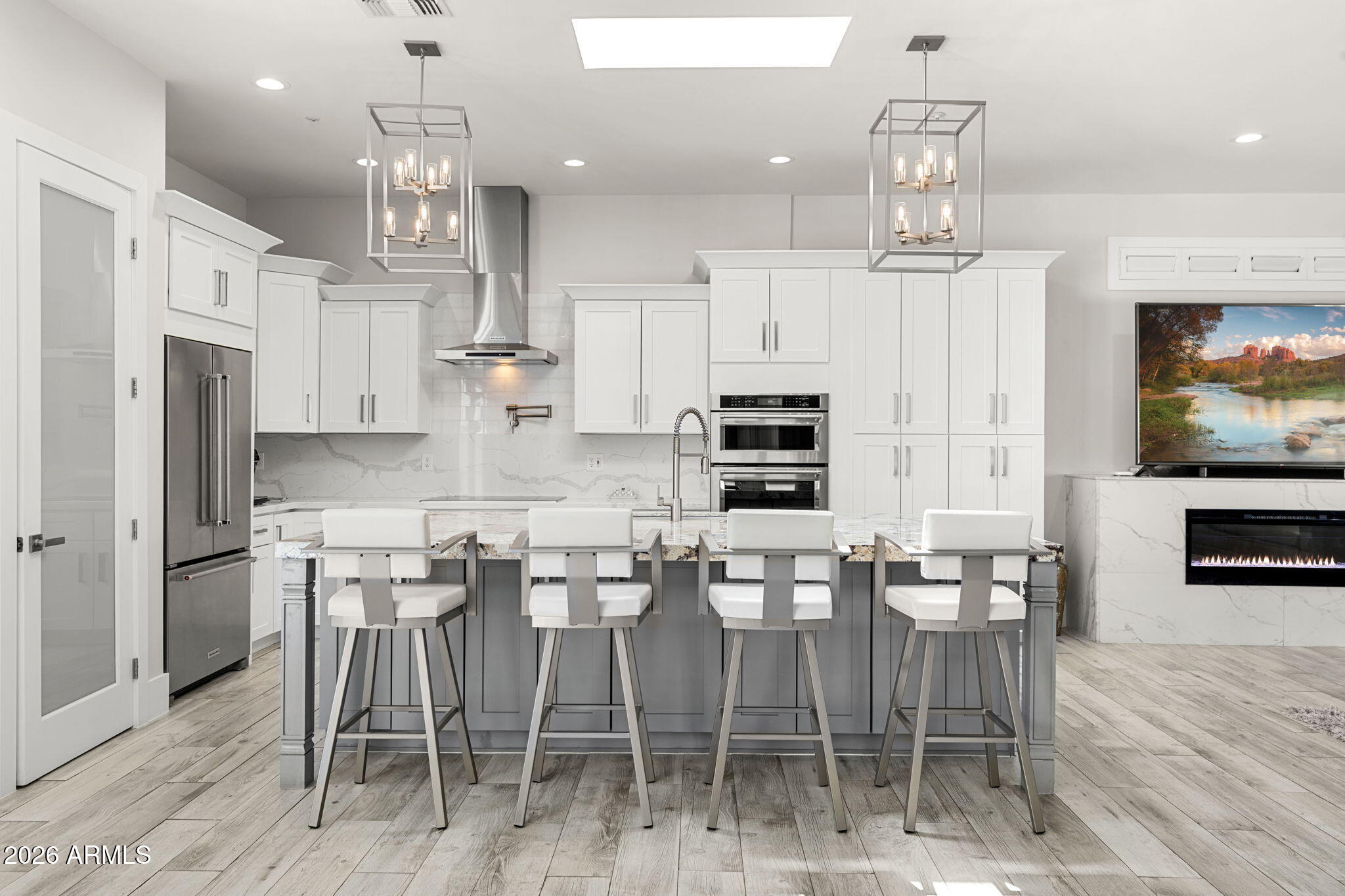 PARADISE VALLEY RANCHOS 2 - Residential