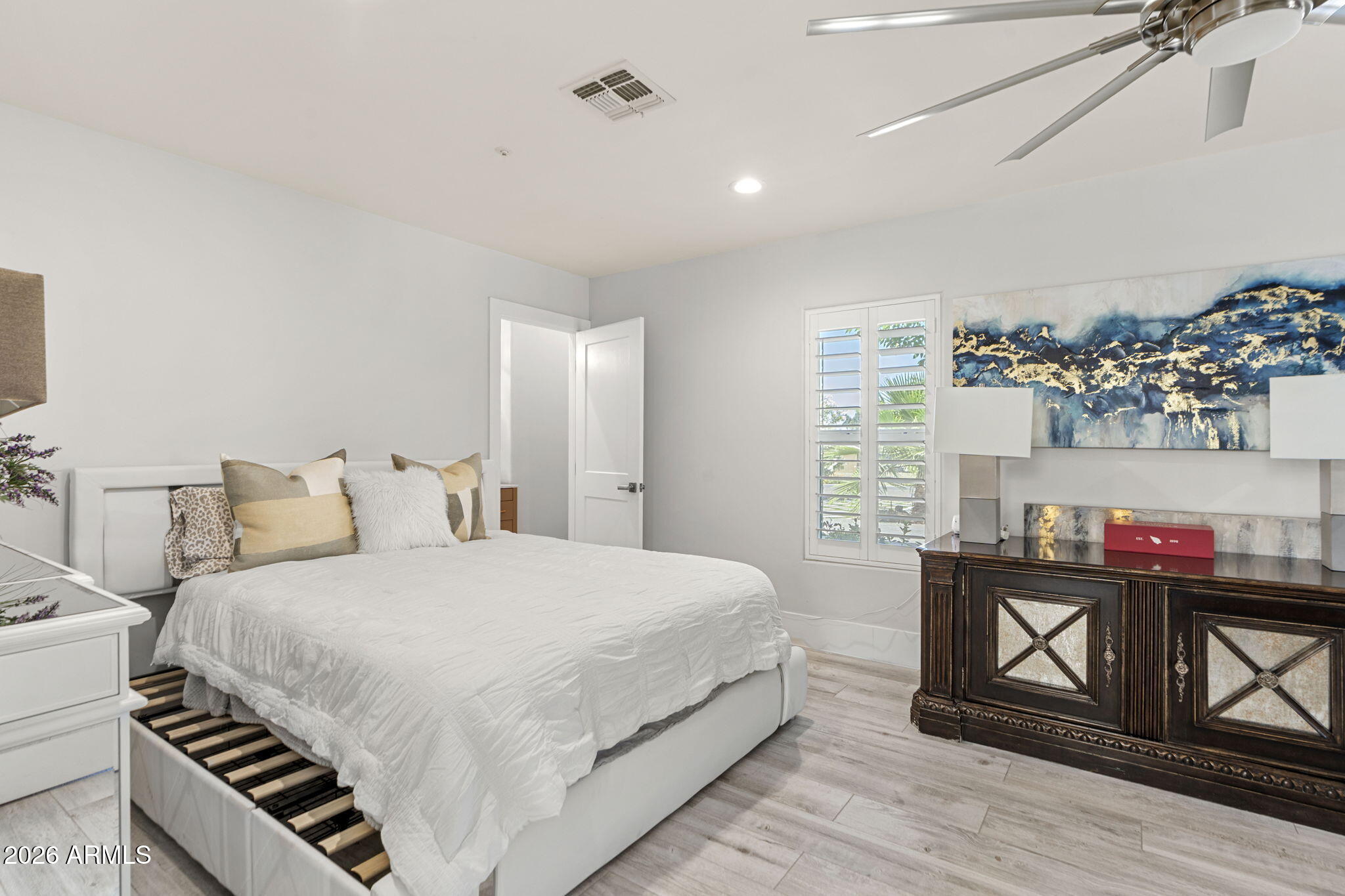 PARADISE VALLEY RANCHOS 2 - Residential