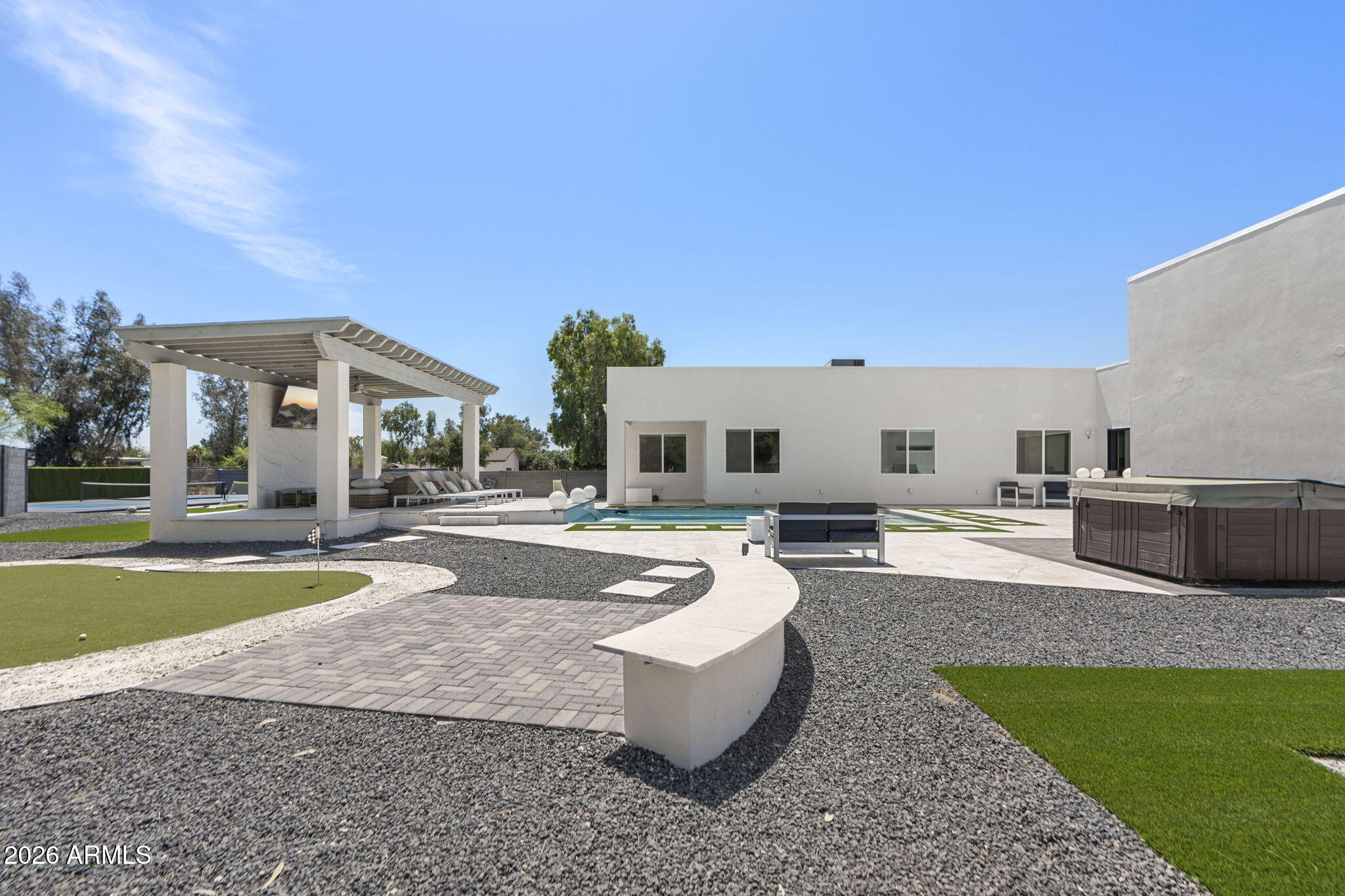 PARADISE VALLEY RANCHOS 2 - Residential