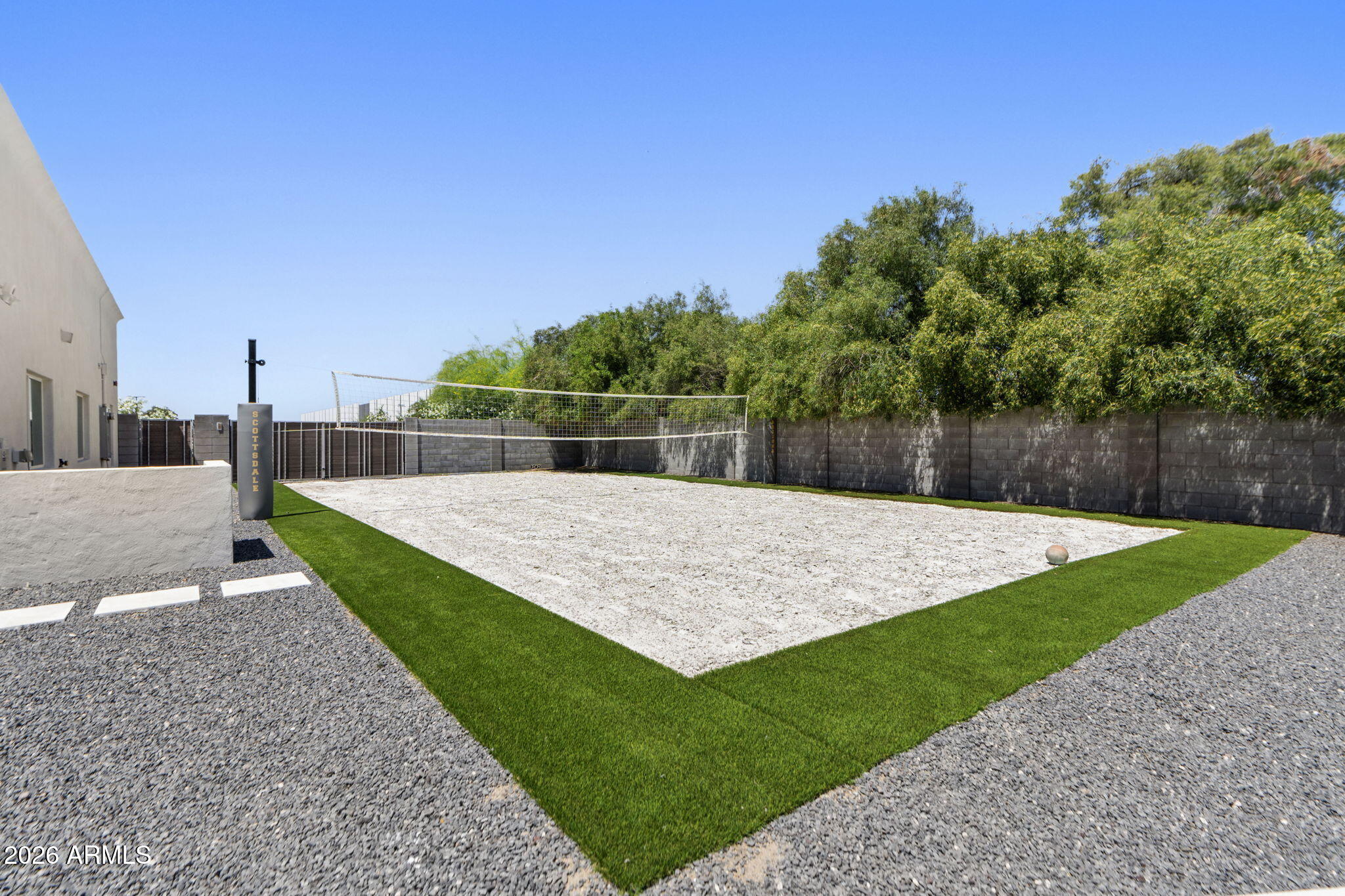 PARADISE VALLEY RANCHOS 2 - Residential