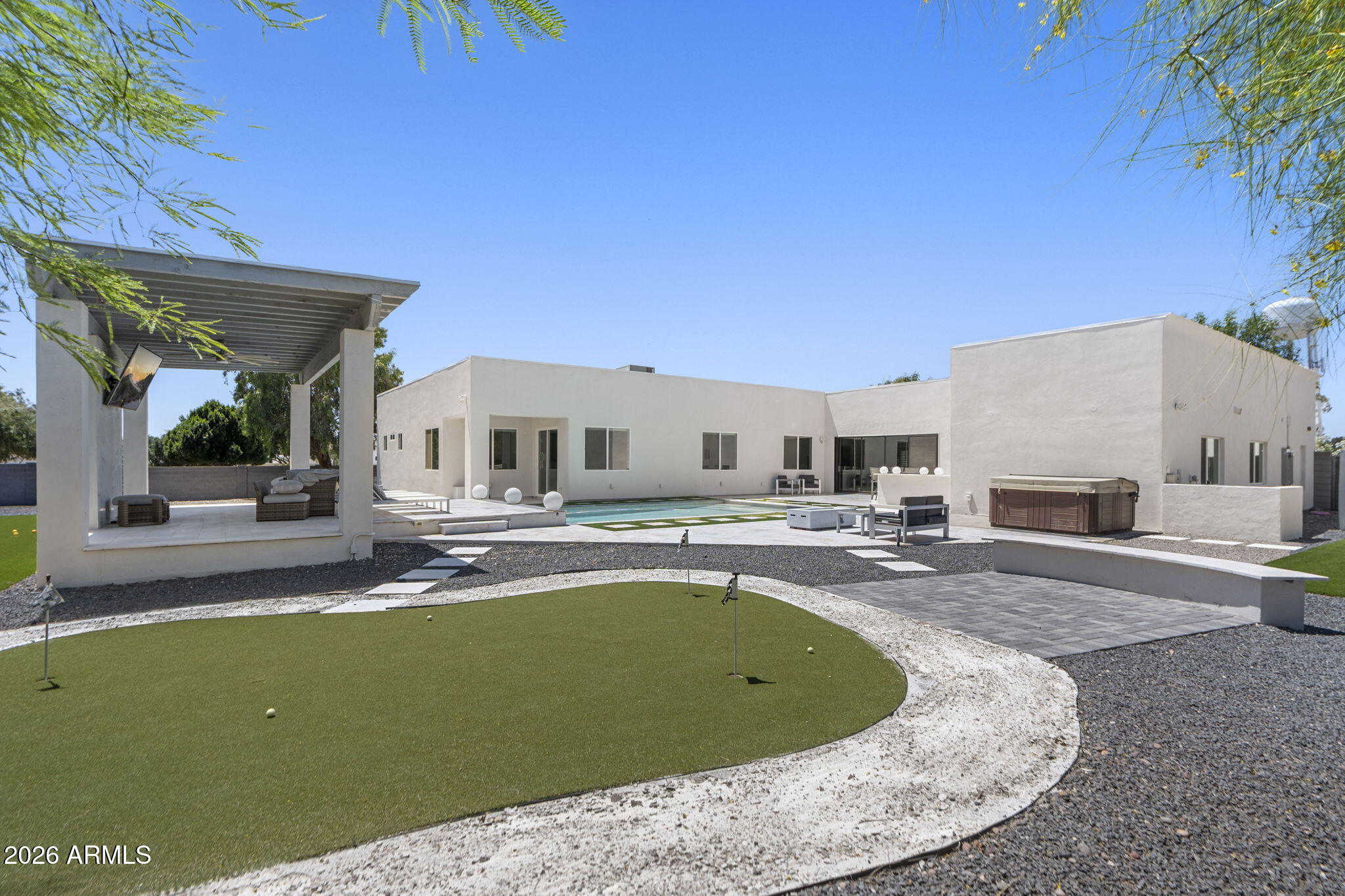 PARADISE VALLEY RANCHOS 2 - Residential