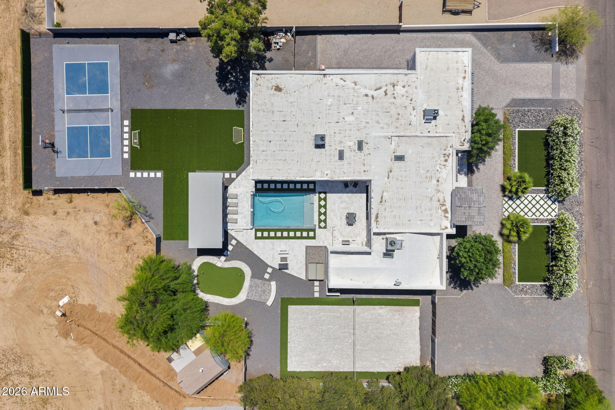 PARADISE VALLEY RANCHOS 2 - Residential