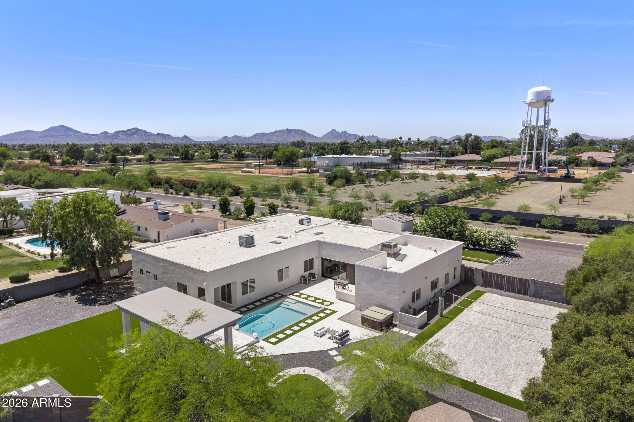 PARADISE VALLEY RANCHOS 2 - Residential