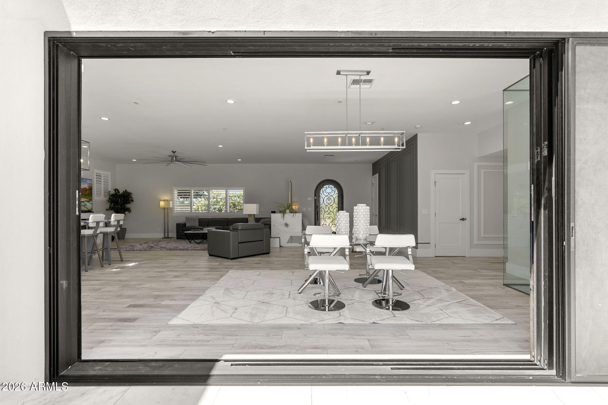 PARADISE VALLEY RANCHOS 2 - Residential