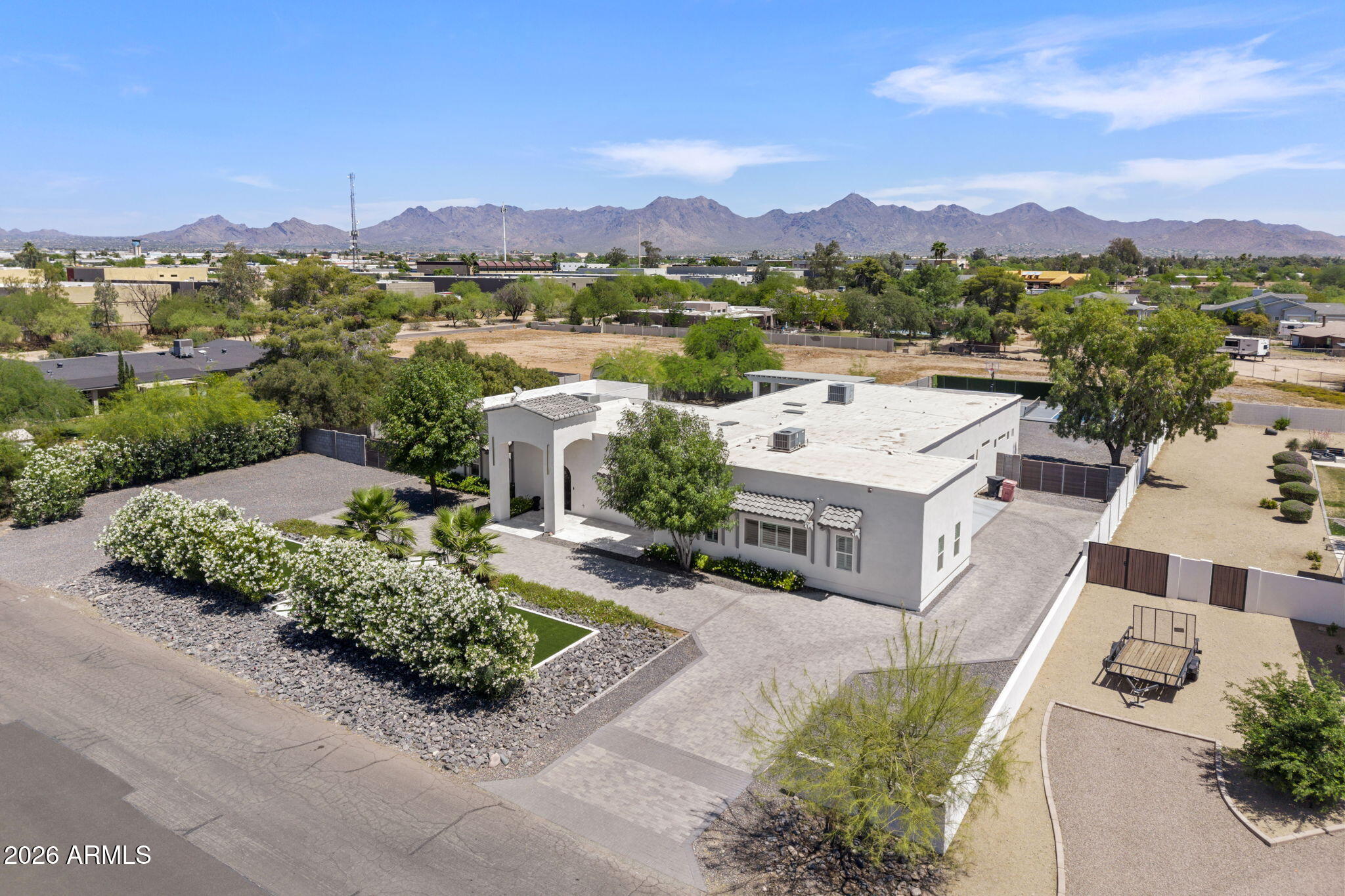 PARADISE VALLEY RANCHOS 2 - Residential