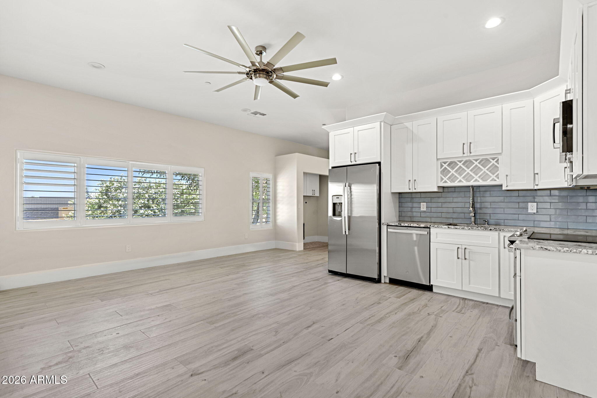 PARADISE VALLEY RANCHOS 2 - Residential