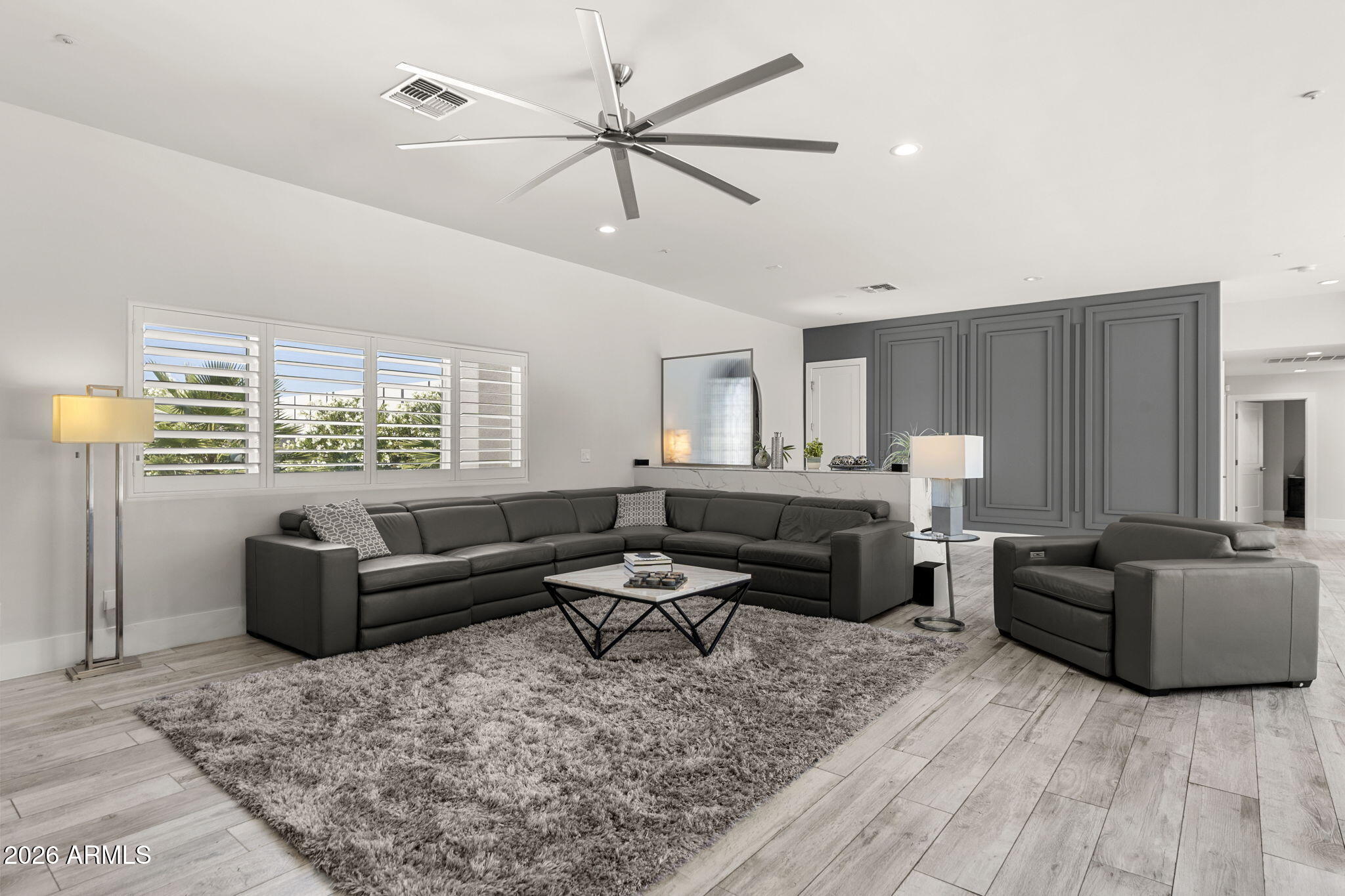 PARADISE VALLEY RANCHOS 2 - Residential