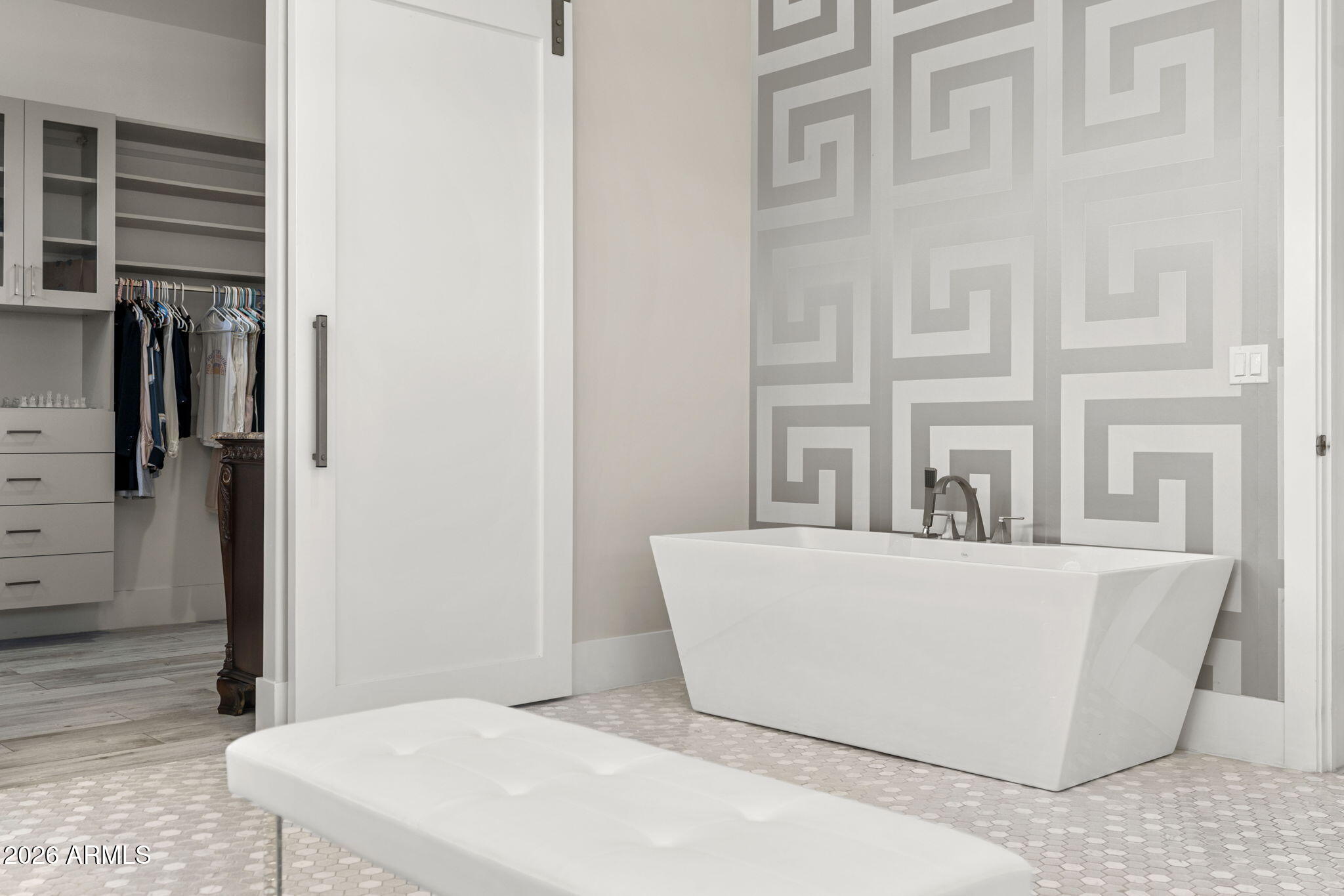 PARADISE VALLEY RANCHOS 2 - Residential