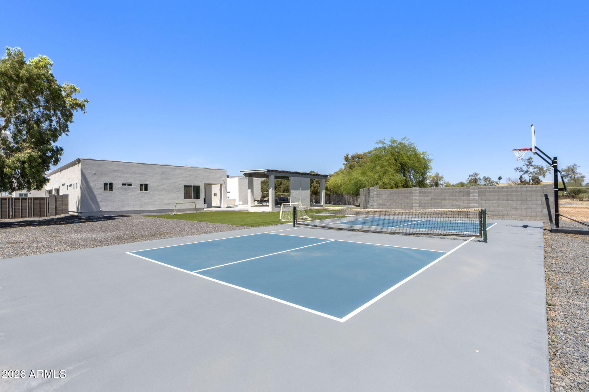PARADISE VALLEY RANCHOS 2 - Residential