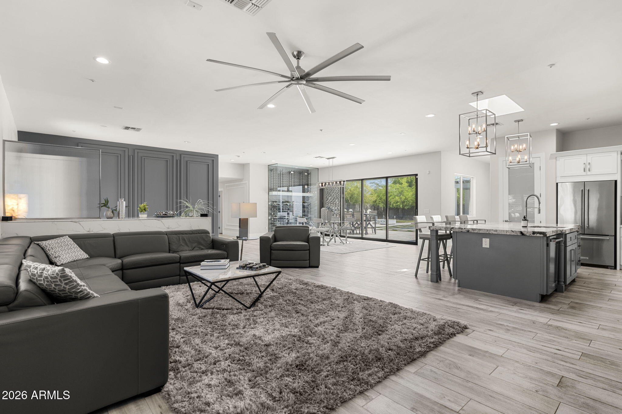 PARADISE VALLEY RANCHOS 2 - Residential